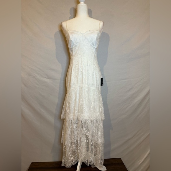 Lulus size small, Elaborate Love White Lace Bustier Tiered High-Low Maxi Dress - Picture 2 of 7